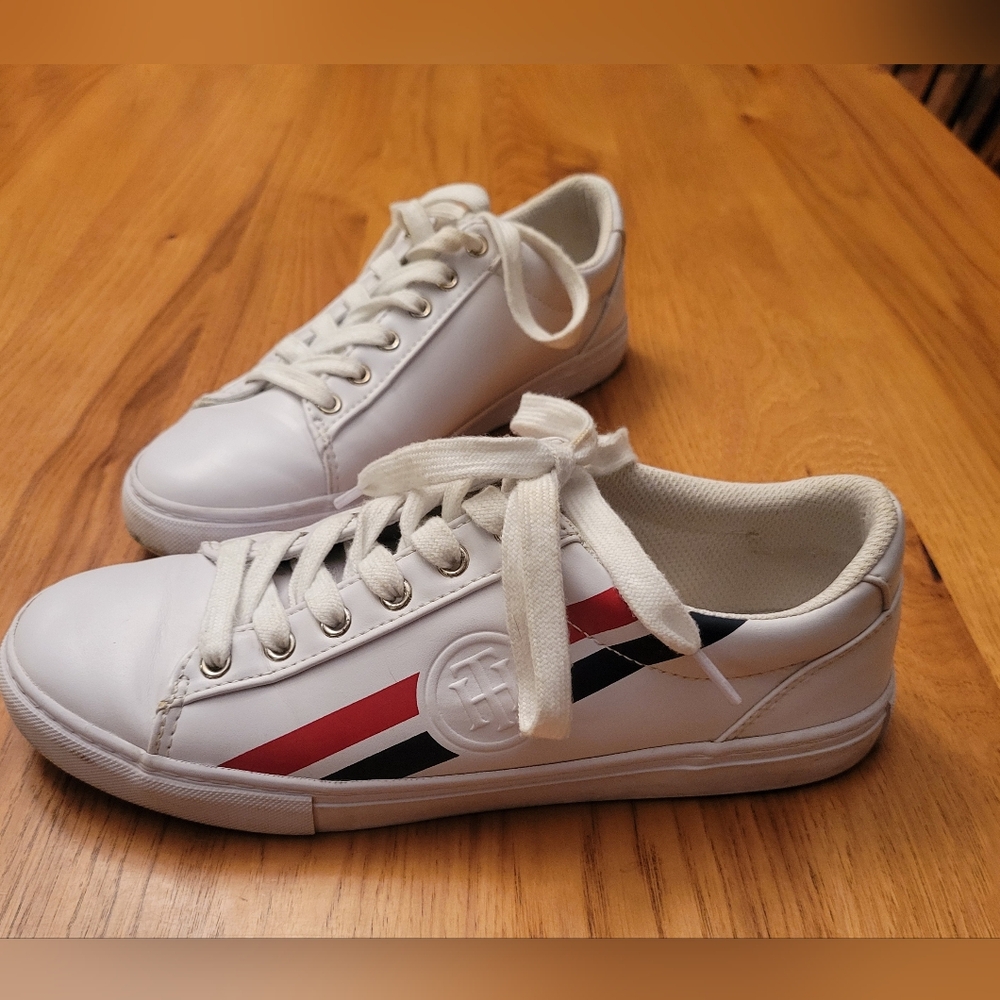 White Tommy Hilfiger Sneakers with Red and Blue